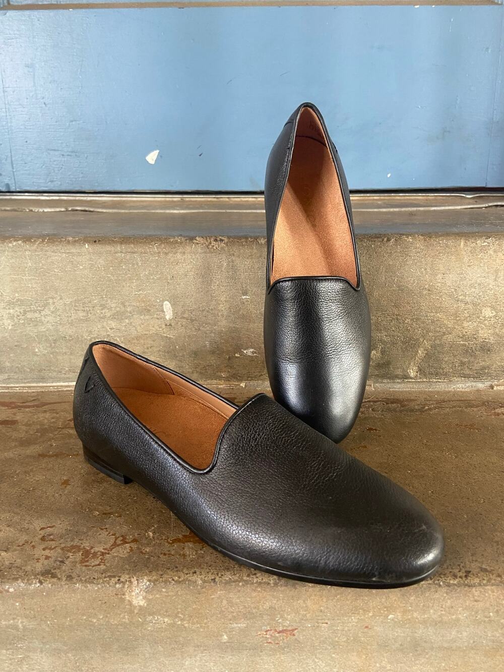 Vionic black leather round toe slip on flat loafer